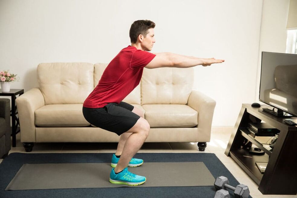 Kniebeugen helfen dabei, Muskeln aufzubauen, die für die Potenz verantwortlich sind